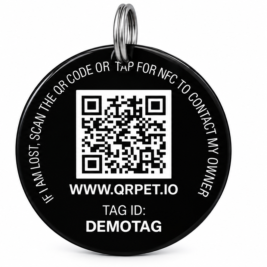 Back of the Privacy Pet Tag showing QR code, NFC instruction and DEMOTAG